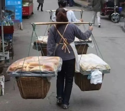 自贡师专面包卫康院店